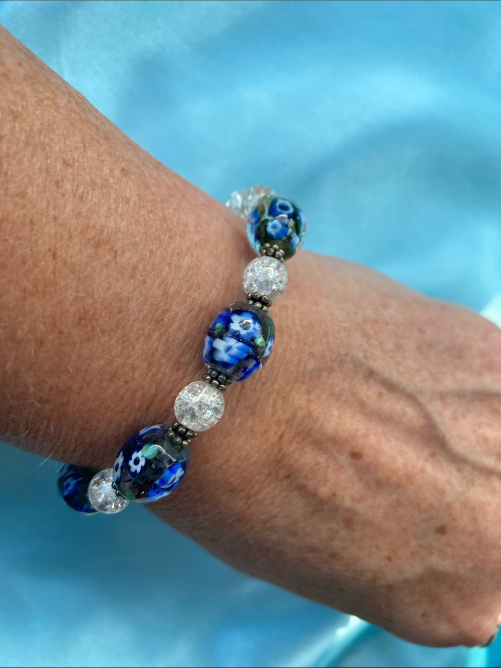Artisan made floral glass beads bracelet silver clasp